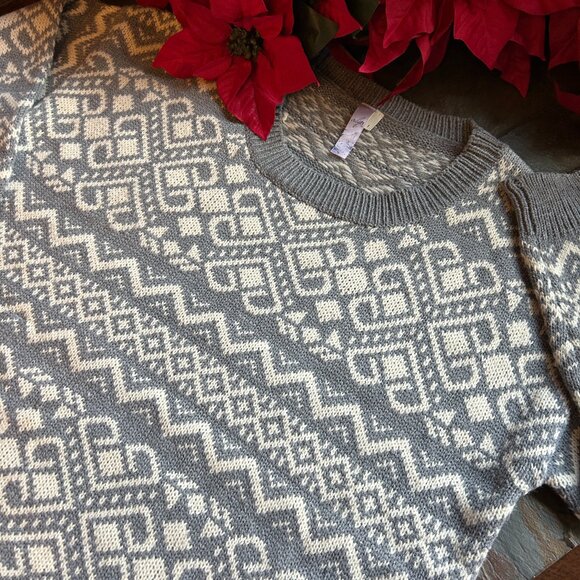 Alya Fair Isle Crew Neck Sweater (NEW) - Picture 3 of 13